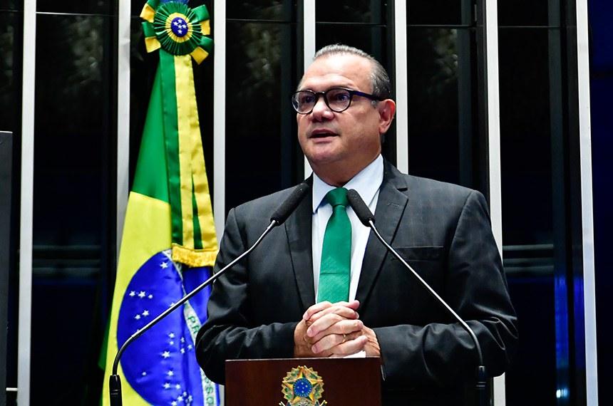 Um governo que começou trocando os pés pelas mãos