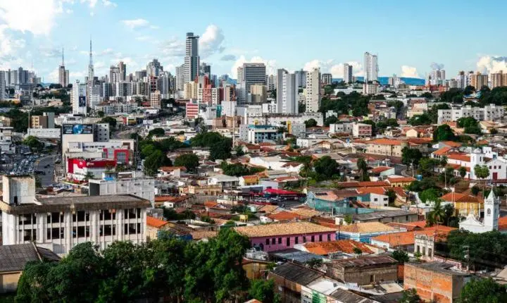 Semana terá calor de até 34°C e pancadas de chuva na Capital